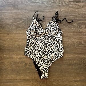 Pacsun Amor y Besos Floral Swimsuit